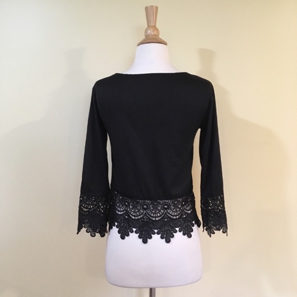 💥 CLEARANCE Crochet Lace Trim 3/4 Sleeve Knit Top - Picture 3 of 3